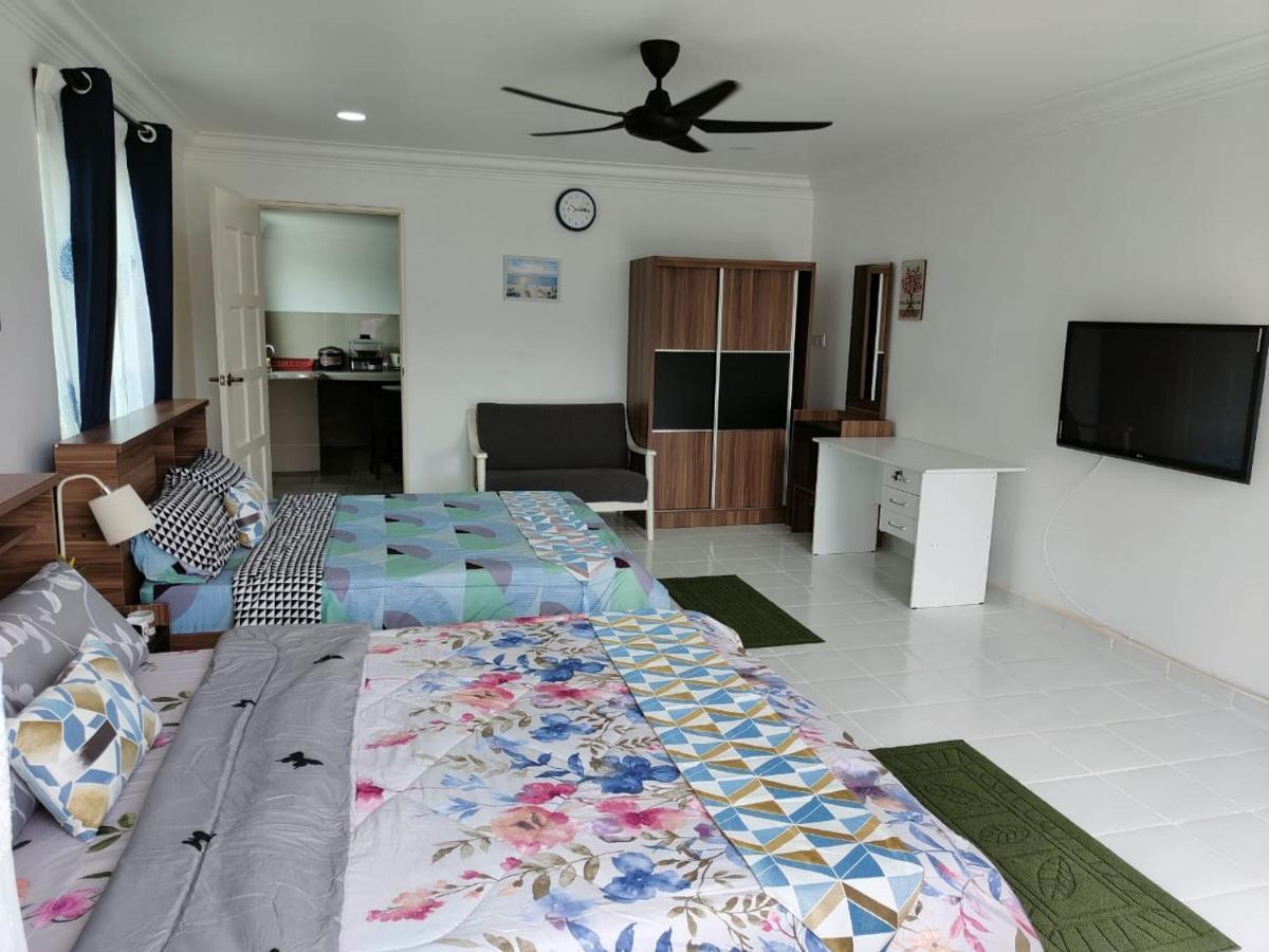 Homestay Sunrise Bedrooms And Transit *