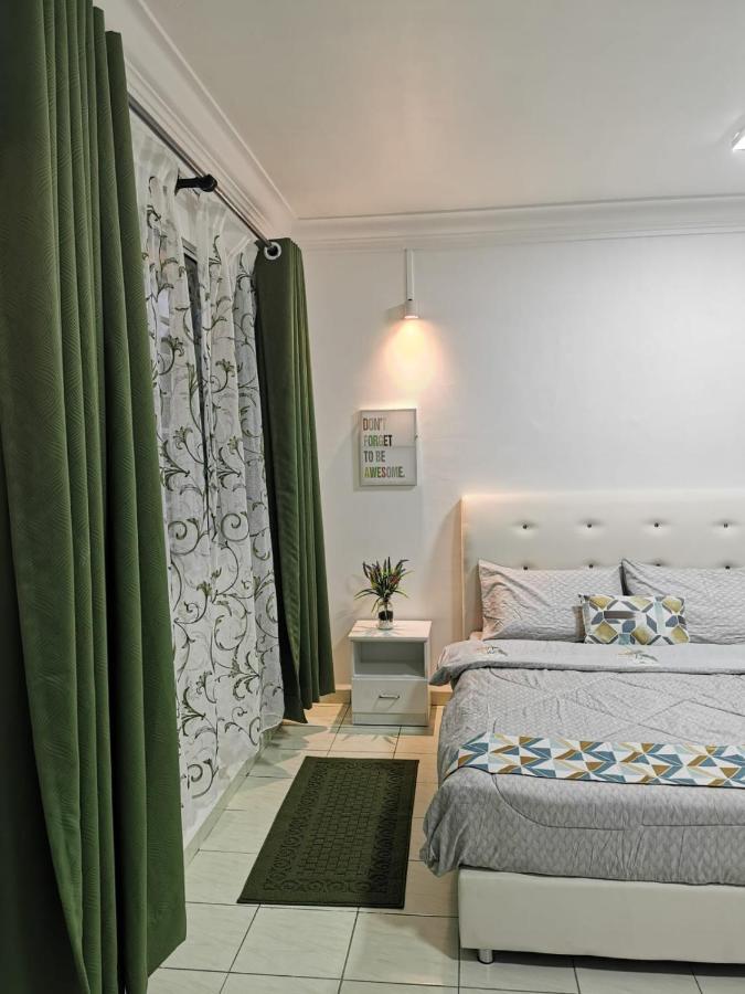 Sunrise Bedrooms And Transit Homestay *