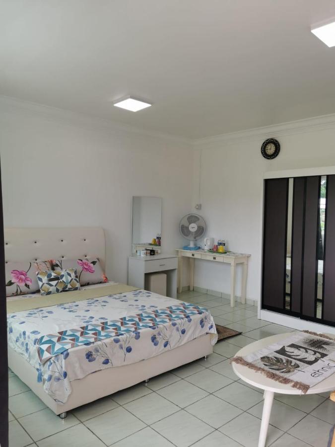 Sunrise Bedrooms And Transit * Ranau